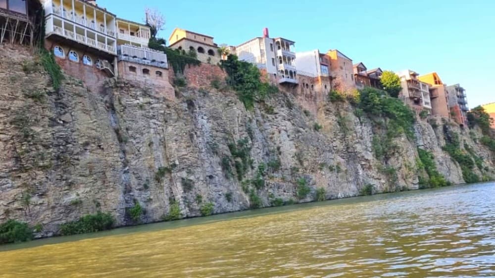 Tbilisi: River Sightseeing Boat Ride with Welcome Drink | ®ExcursionMania - Image 3