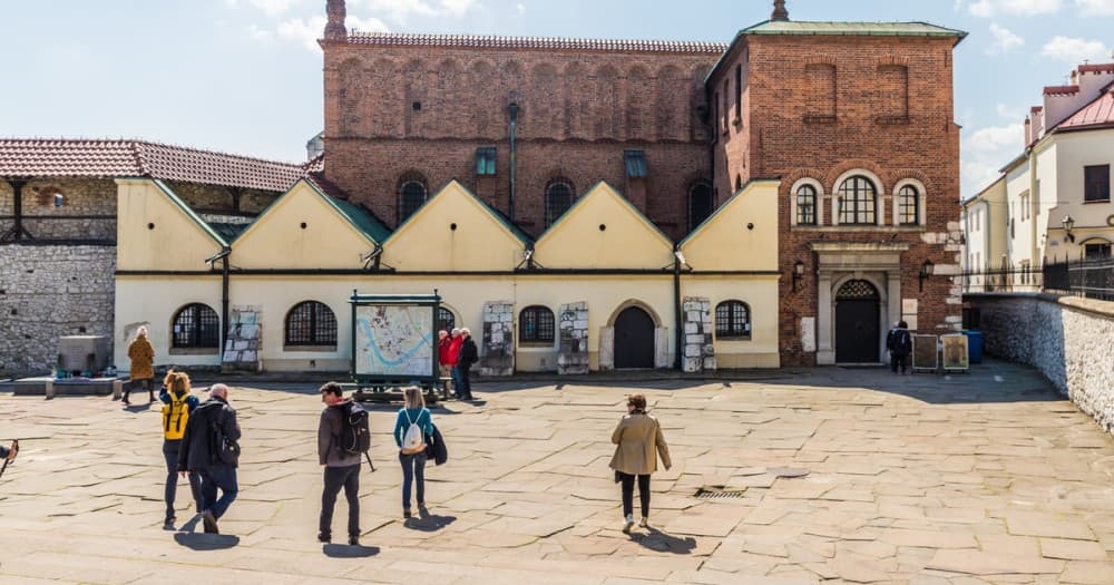 Krakow: Jewish Quarter and Schindlers Factory Guided Tour | ®ExcursionMania - Image 4