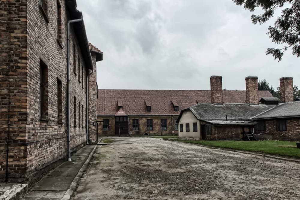 Krakow: Auschwitz-Birkenau Guided Tour with Hotel Transfer | ®ExcursionMania - Image 9