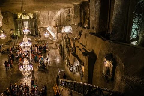 Kraków: Wieliczka Salt Mine Guided Tour with Hotel Pickup | ®ExcursionMania - Image 2
