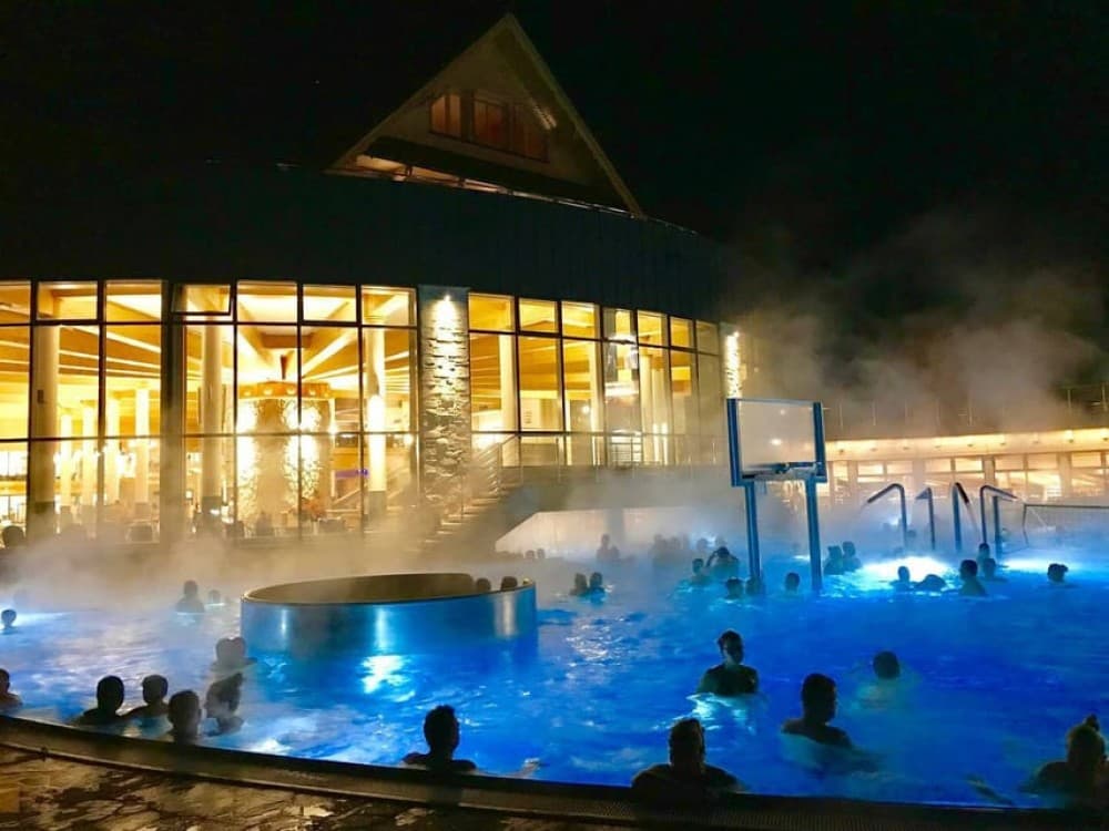 Zakopane: Chocholow Thermal Pools Entry with Hotel Transfer | ®ExcursionMania - Image 4