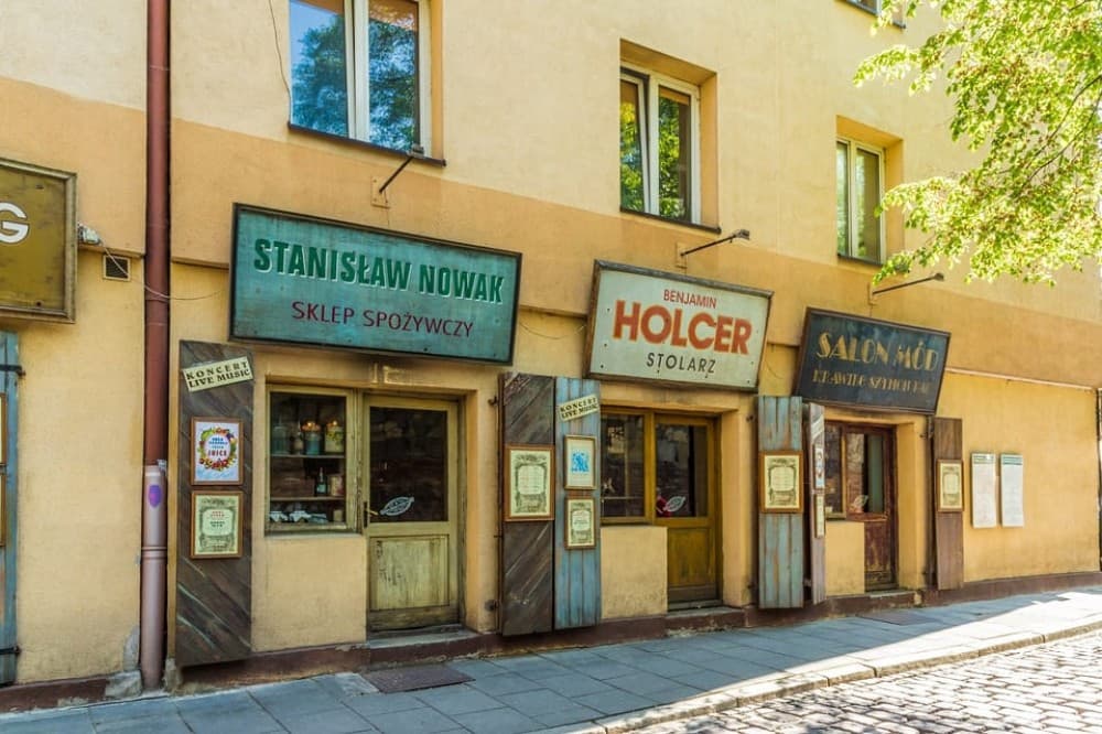 Krakow: Kazimierz, Schindlers Factory, & Ghetto Guided Tour | ®ExcursionMania - Image 3