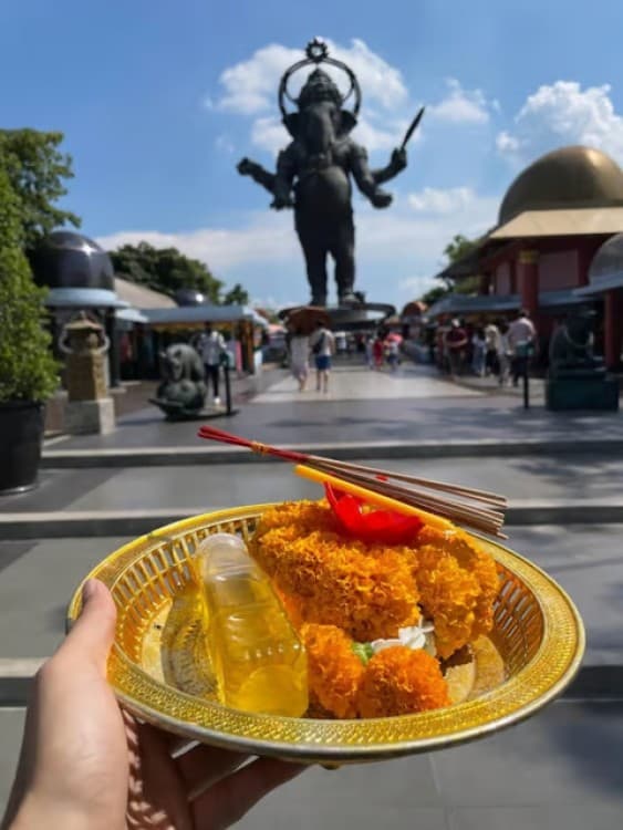 Bangkok: Lord Ganesha Temple Tour | ®ExcursionMania - Image 5