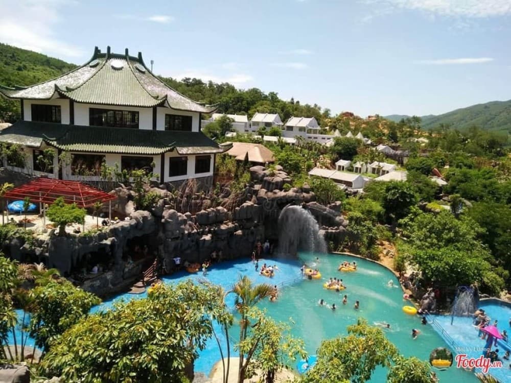 Shuttle Bus Da Nang- Nui Than Tai Hot Springs Park- Da Nang | ®ExcursionMania - Image 6