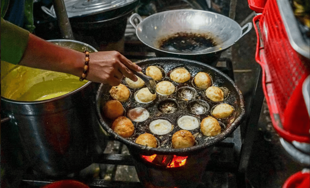 Phnom Penh Morning Foodie & Market Tour by Tuk Tuk | ®ExcursionMania - Image 5