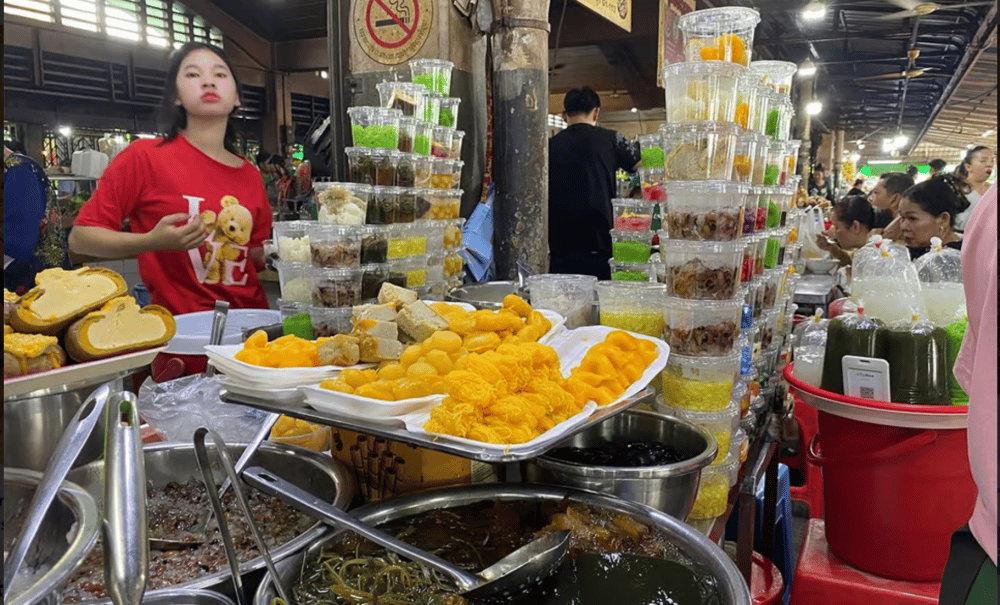 Phnom Penh Morning Foodie & Market Tour by Tuk Tuk | ®ExcursionMania - Image 9