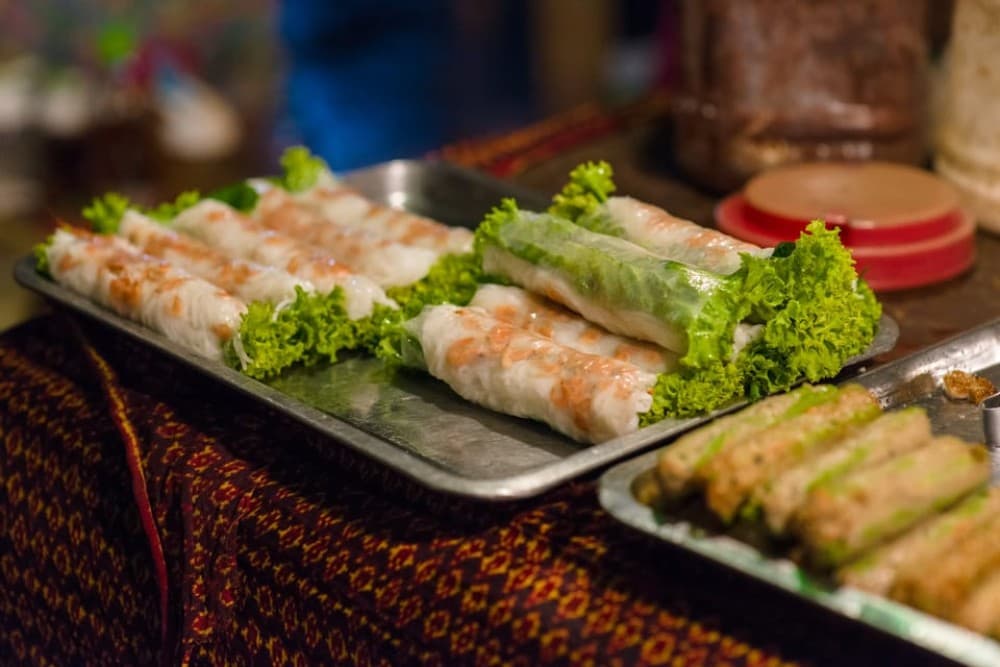 Phnom Penh: Evening Food Tour with Drinks & Tuk Tuk Included | ®ExcursionMania - Image 8