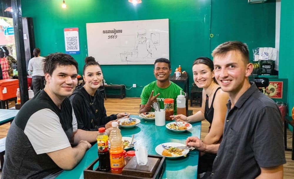 Phnom Penh: Evening Food Tour with Drinks & Tuk Tuk Included | ®ExcursionMania - Image 9