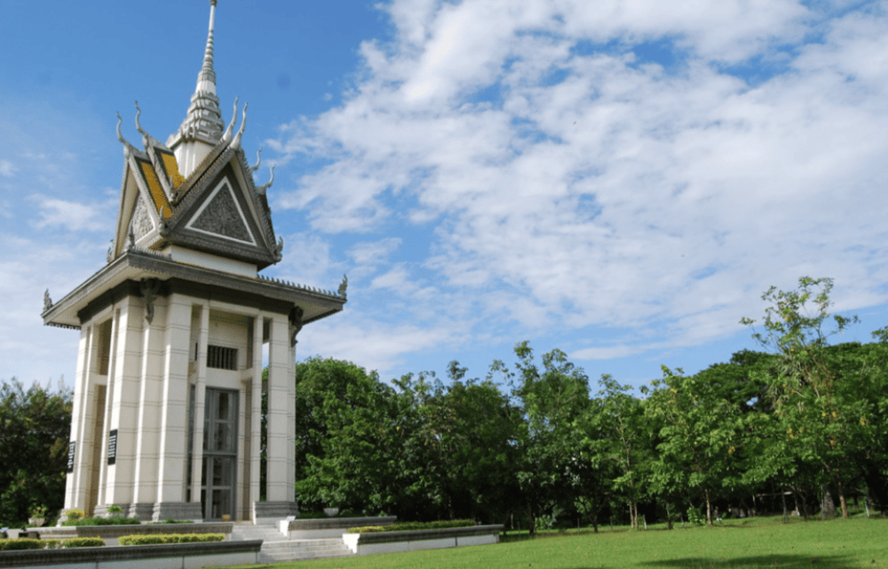Khmer Rouge In Depth: Tuol Sleng Museum & Killing Fields | ®ExcursionMania - Image 7