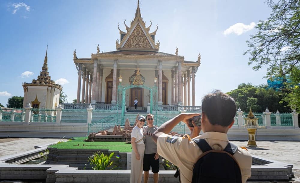 Phnom Penh Historical Sites Tour by Tuk Tuk | ®ExcursionMania - Image 7