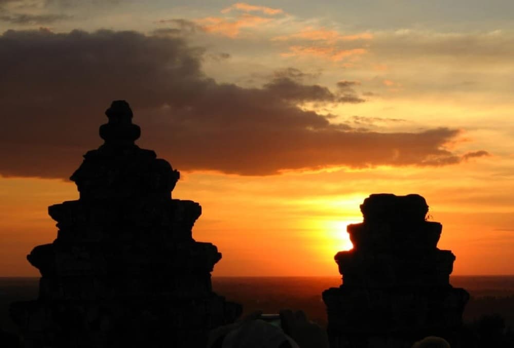 Private Angkor Wat Sunset Tour | ®ExcursionMania - Image 1