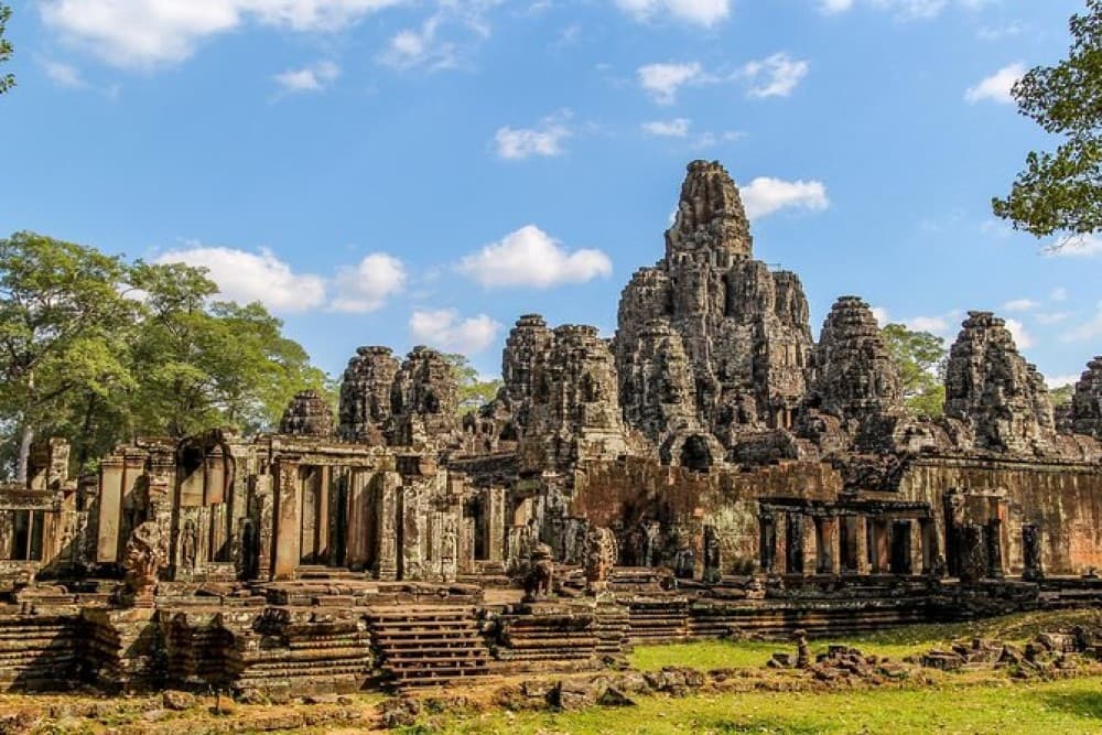 Siem Reap: 4-Day Angkor Wat and Beng Mealea Tour | ®ExcursionMania - Image 2