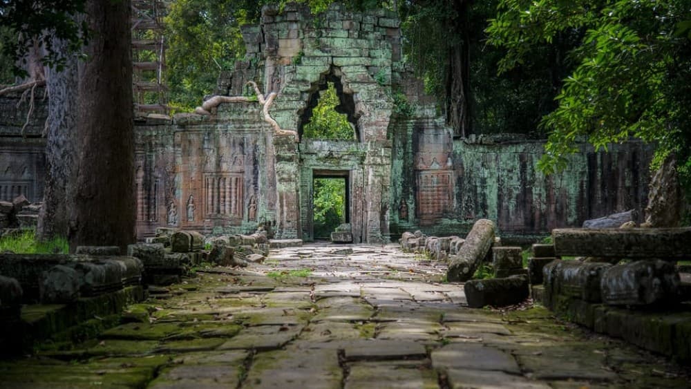 Siem Reap: Angkor Wat: Small-Group Sunrise Tour | ®ExcursionMania - Image 6