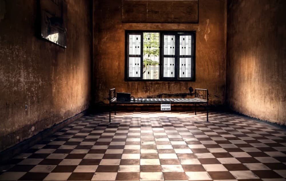 Khmer Rouge In Depth: Tuol Sleng Museum & Killing Fields | ®ExcursionMania - Image 2