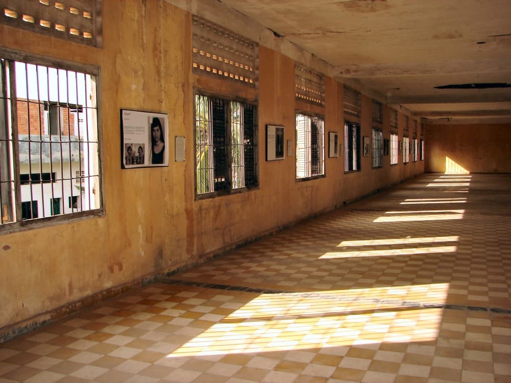 Khmer Rouge In Depth: Tuol Sleng Museum & Killing Fields | ®ExcursionMania - Image 5