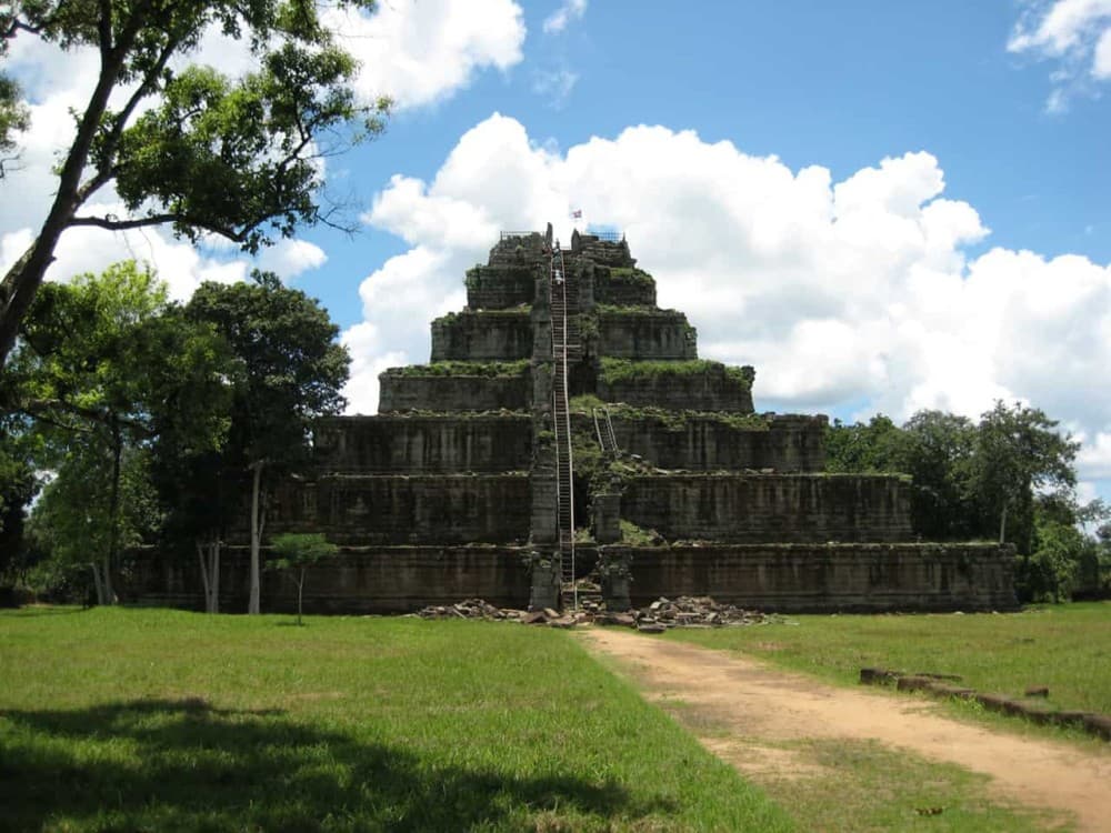 Koh Ker & Beng Mealea Temple Guided Tour | ®ExcursionMania - Image 1