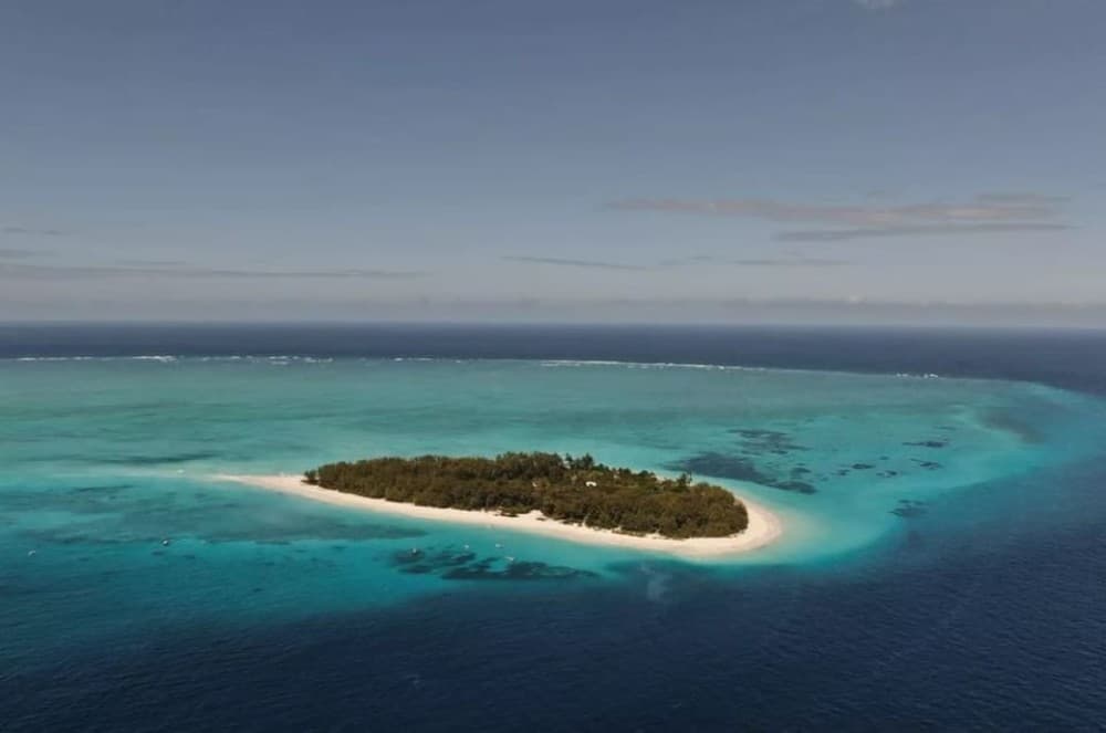 Mnemba Island, Kuza Cave, The Rock Restaurant, Paje Beach | ®ExcursionMania - Image 1