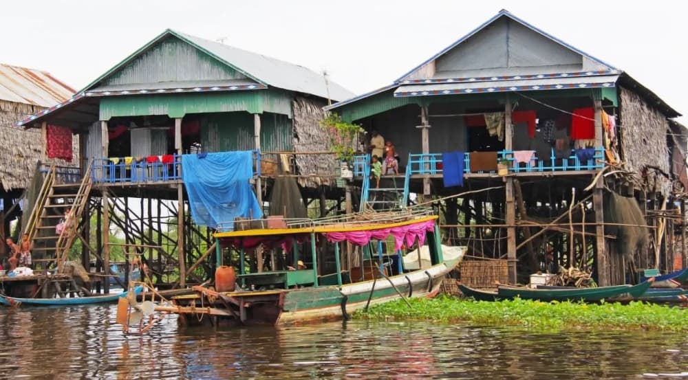 3-Day Angkor, Kompong Phluk & Roluos Temples Tour | ®ExcursionMania - Image 3