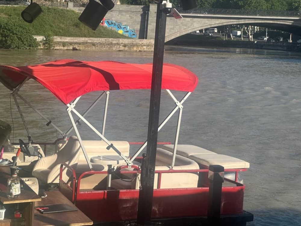 TBILISI: Private, exclusive Boat Ride & with Welcome Drink | ®ExcursionMania - Image 6