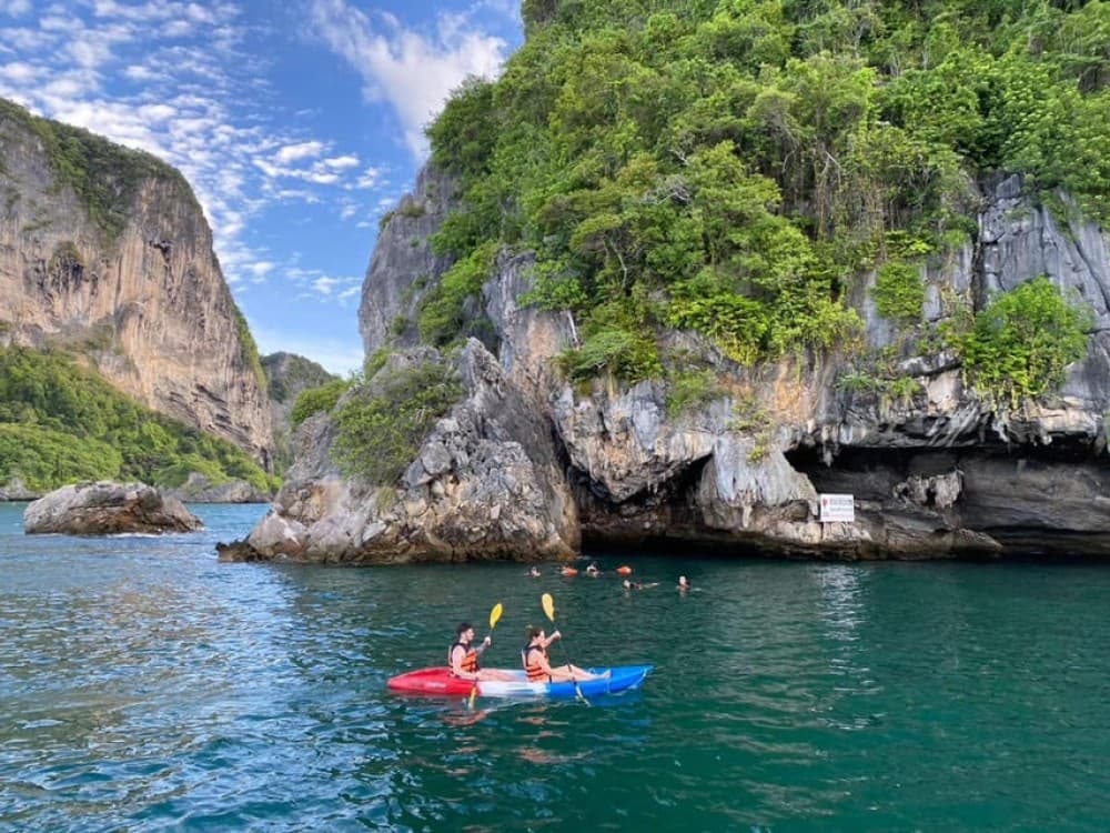 Phuket: James Bond Island Canoeing & Sunset Yacht Dinner | ®ExcursionMania - Image 10