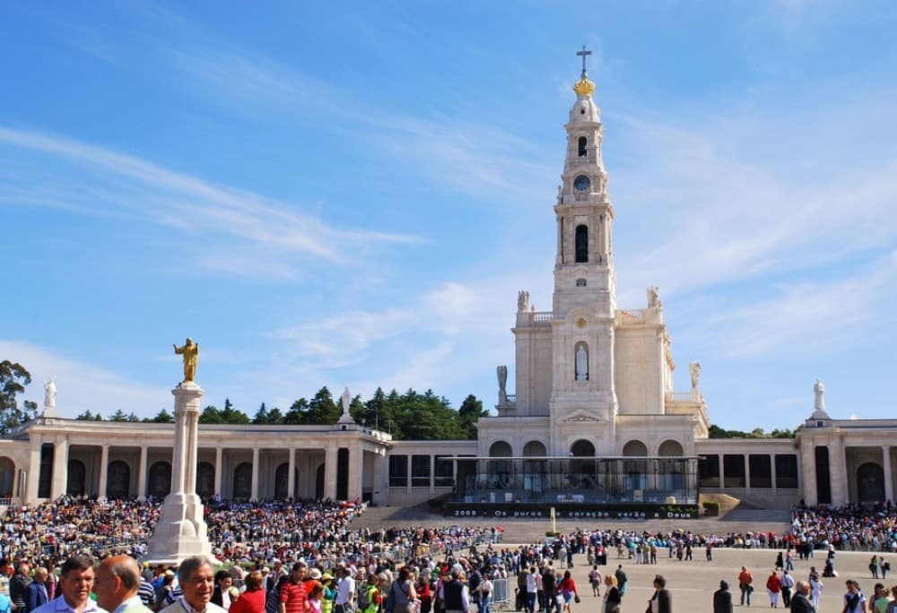 From Lisbon: Obidos, Nazaré and Fátima | ®ExcursionMania - Image 8
