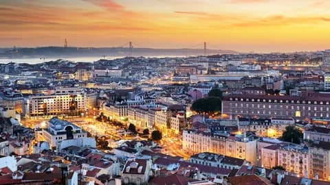 Lisbon Coast Tour: Paradise Beaches & Famous Beach Bars | ®ExcursionMania - Image 2