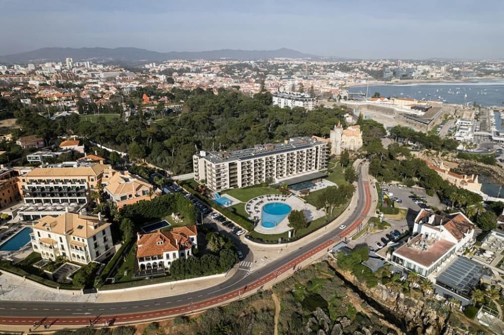 From Lisbon: Cascais & Cape Roca Half-Day Private Tour | ®ExcursionMania - Image 7