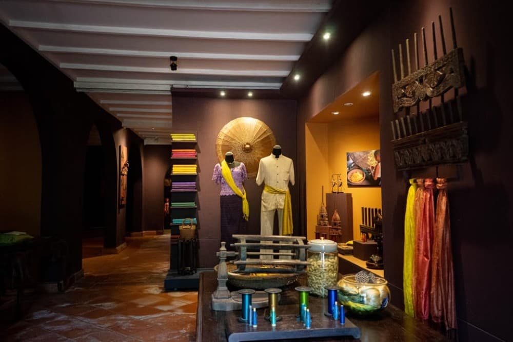 Siem Reap City Tour By Vespa | ®ExcursionMania - Image 7