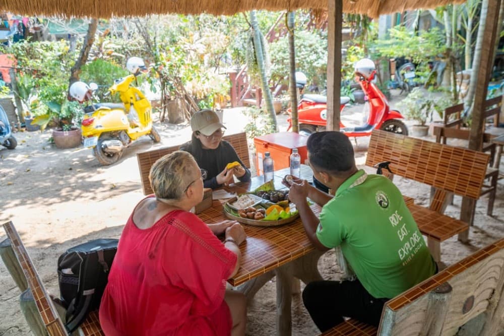 Phnom Penh Silk Island Sunset Haft Day Vespa Tour | ®ExcursionMania - Image 2