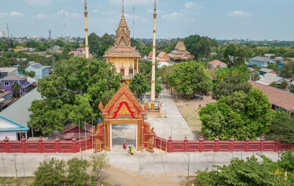Phnom Penh Silk Island Sunset Haft Day Vespa Tour | ®ExcursionMania - Image 8