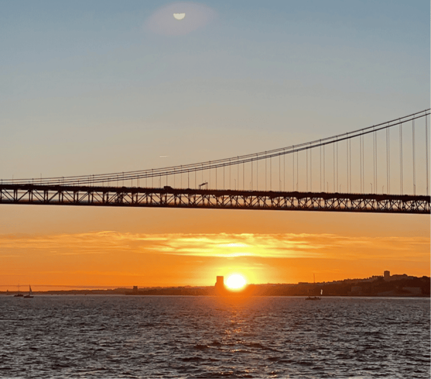 Lisbon: Sunset Boat Tour with Wine | ®ExcursionMania - Image 5