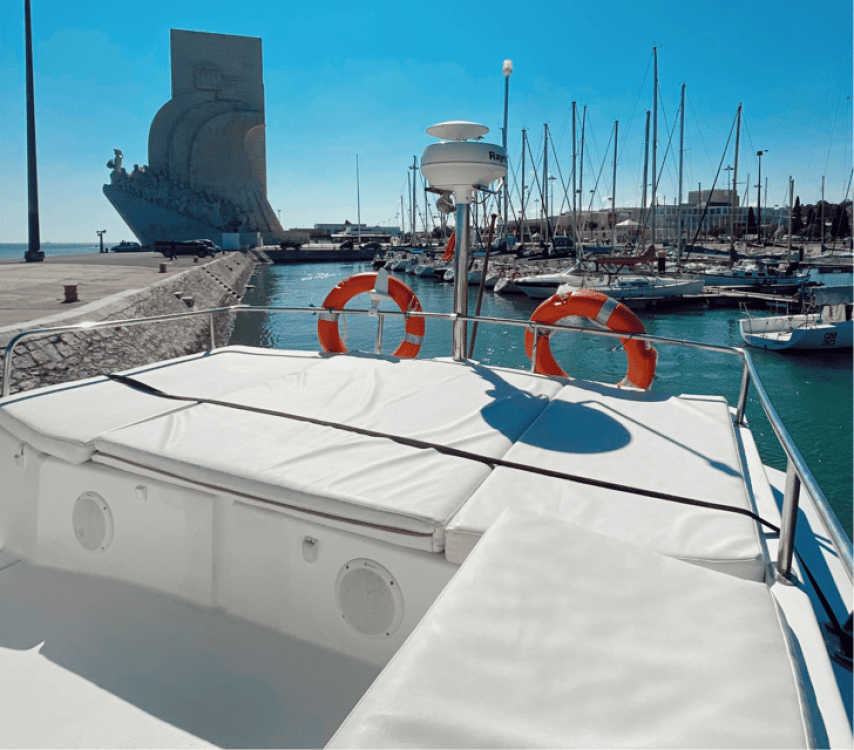 Lisbon: Sunset Boat Tour with Wine | ®ExcursionMania - Image 11