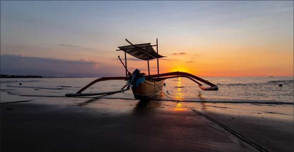 Best Lovina Sunrise Dolphins Watching Tour | ®ExcursionMania - Image 1