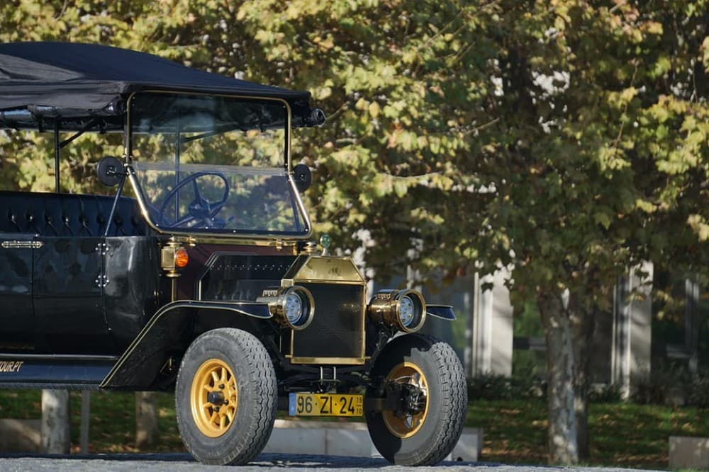 Lisbon: Vintage vehicle replica Private Tour | ®ExcursionMania - Image 1