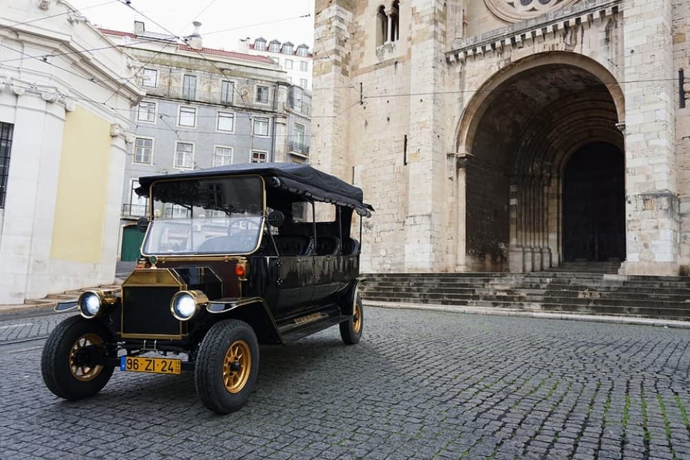 Lisbon: Vintage vehicle replica Private Tour | ®ExcursionMania - Image 7