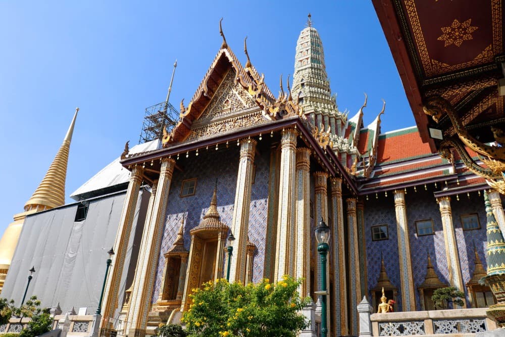Walking tour Grand Palace, Emerald Buddha and Wat Pho | ®ExcursionMania - Image 8