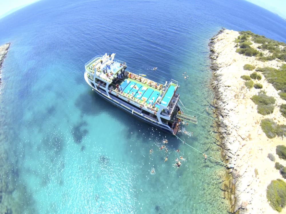 Cesme Full Day Boat Trip With BBQ Lunch 