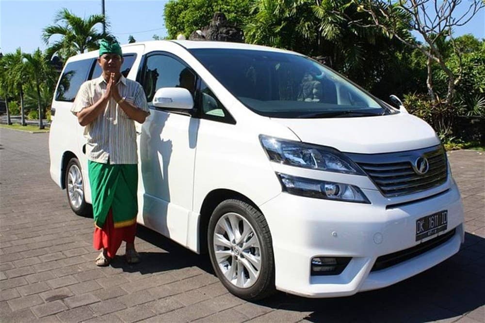 Private Arrival Transfer: Bali Airport to Ubud Area | ®ExcursionMania - Image 1
