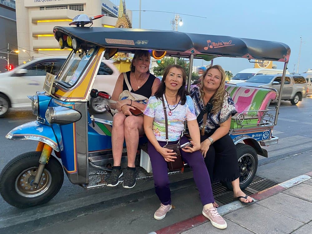 Bangkok Under the Night Lights by TUK-TUK SHA Plus | ®ExcursionMania - Image 6