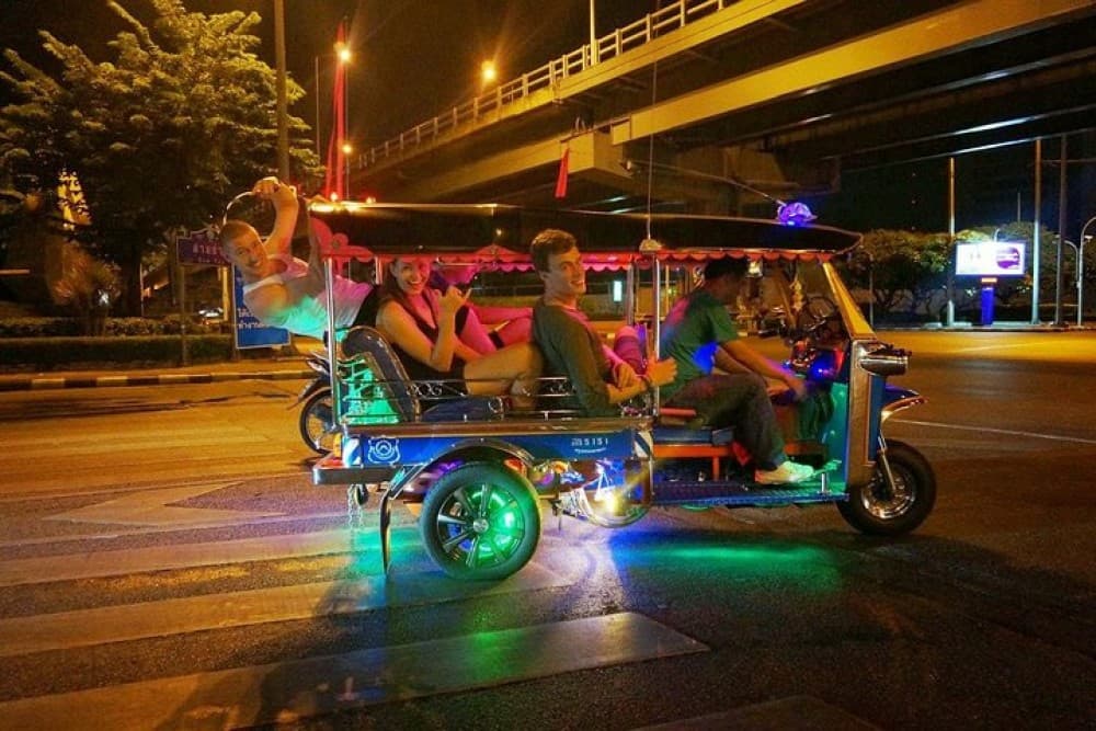 Bangkok Under the Night Lights by TUK-TUK SHA Plus | ®ExcursionMania - Image 9