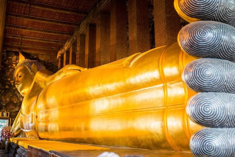 Bangkok Best Two Temples Emerald & Reclining Buddha  GrandPalace | ®ExcursionMania - Image 2
