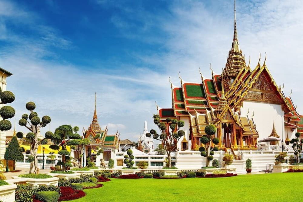 Bangkok Best Two Temples Emerald & Reclining Buddha  GrandPalace | ®ExcursionMania - Image 7