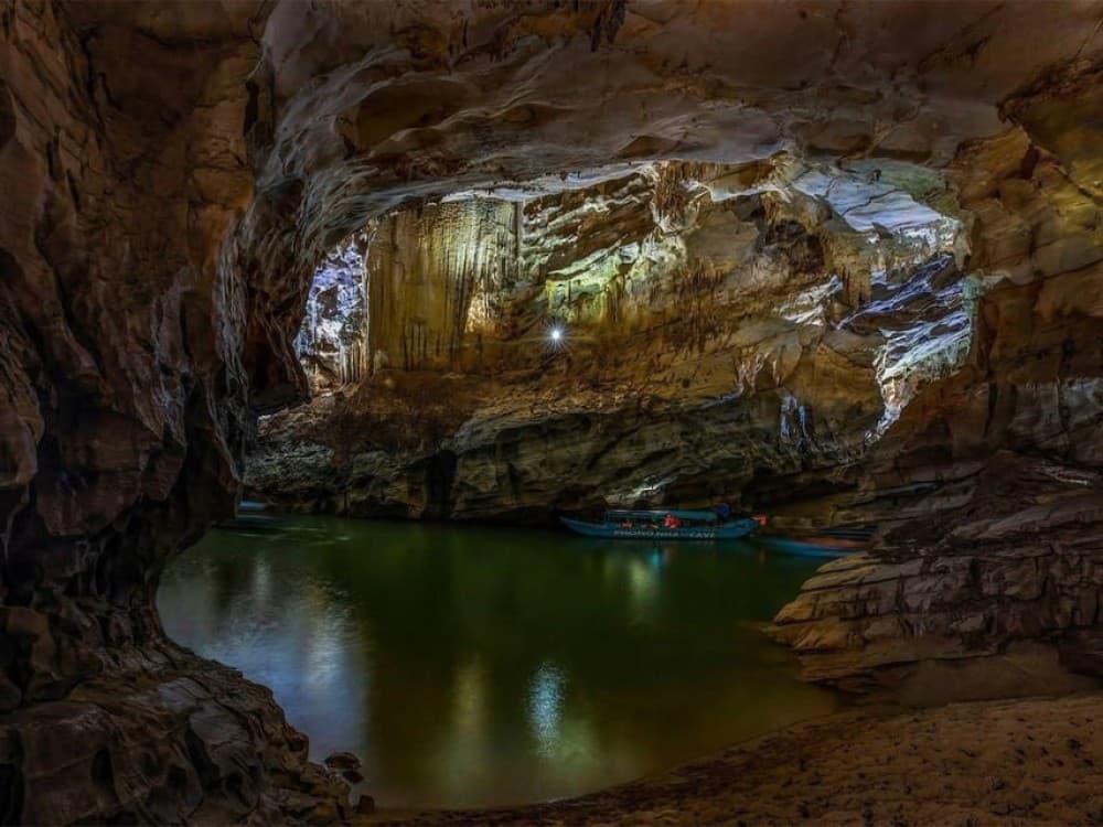 Phong Nha/Dong Hoi: Phong Nha Cave and Paradise Cave Tour | ®ExcursionMania - Image 3