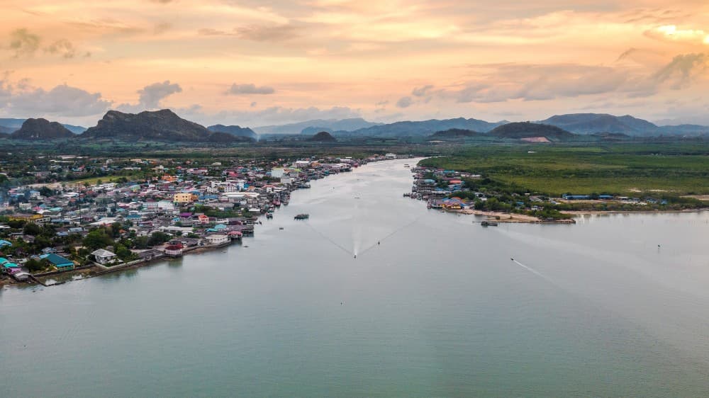 Surat Thani: Transfer to Don Sak Pier | ®ExcursionMania - Image 6