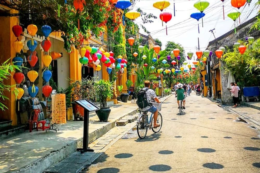 Da Nang: Hoi An Town, Lady Buddha & Marble Mountain Day Trip | ®ExcursionMania - Image 5