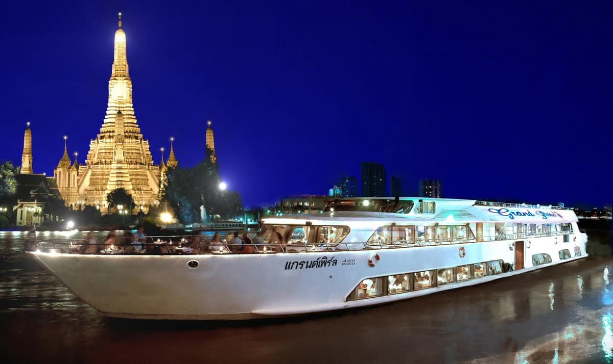 Chao Phraya Princess Dinner Cruise at Bangkok Admission Ticket | ®ExcursionMania - Image 8