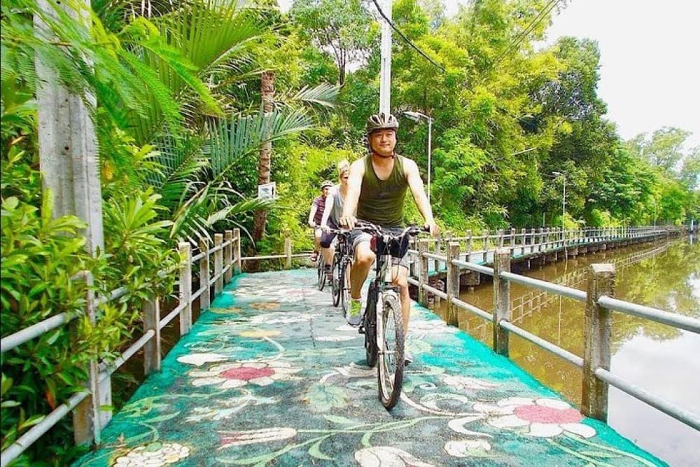 Lost in Bangkok : Green Lung Jungle Bicycle Ride with Lunch | ®ExcursionMania - Image 2
