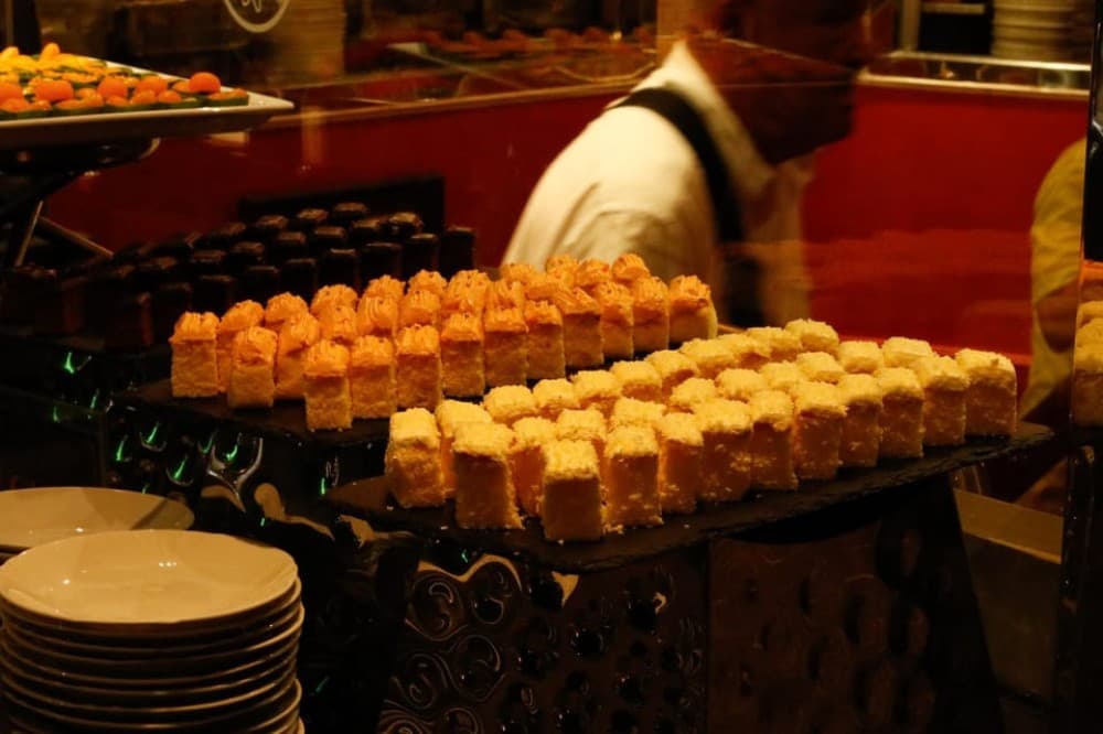 The Chaophraya Cruise: LUXURY 5 STAR Dinner Cruise on Chaophraya River | ®ExcursionMania - Image 5