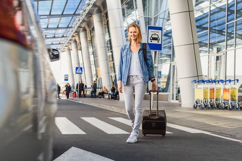 Private Arrival Transfer : Bangkok Airport to Bangkok Hotel SHA Plus | ®ExcursionMania - Image 1