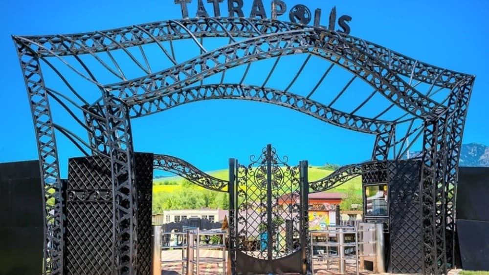 Tatra Mountains  Wellness - Top of Slovakia from Bratislava | ®ExcursionMania - Image 5